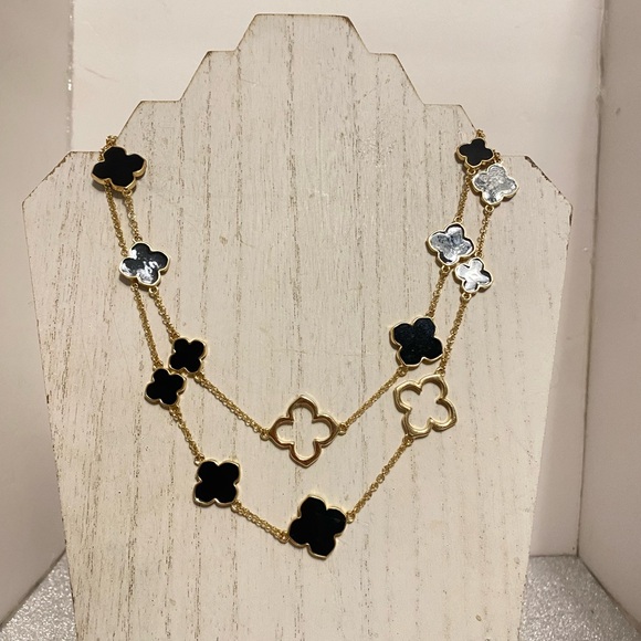 NECKLACE - Picture 3 of 6